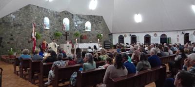 FiÃ©is participam da segunda noite de TrÃ­duo em honra ao Senhor Bom Jesus na Comunidade de Campo Mendes 